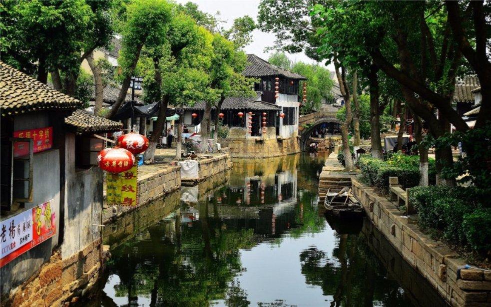 中国国家画院新展以丹青笔墨描绘英模精神
